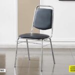 Chaise en Semini Cuir